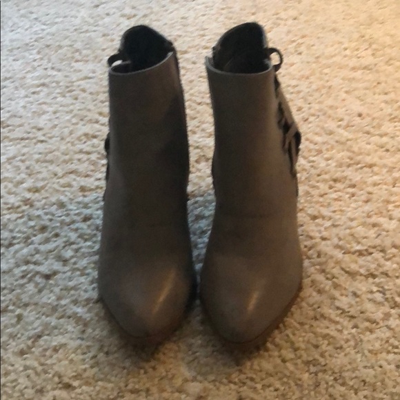 Grey booties - Picture 2 of 2